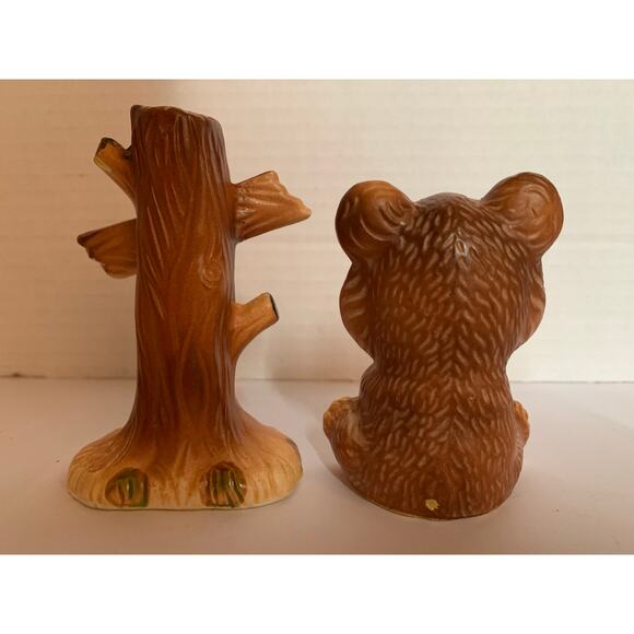 Vintage Japan Ceramic Bear and Tree Salt and Pepper Shakers Set - Picture 4 of 6
